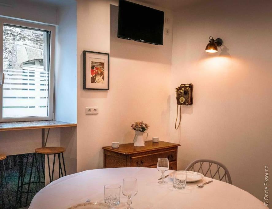 Studio Le Chat'Oh! Combourg Bagian luar foto
